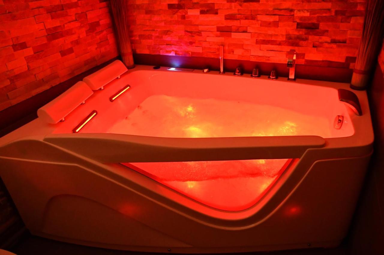 Tropical Et Jacuzzi Balnéothérapie Draveil